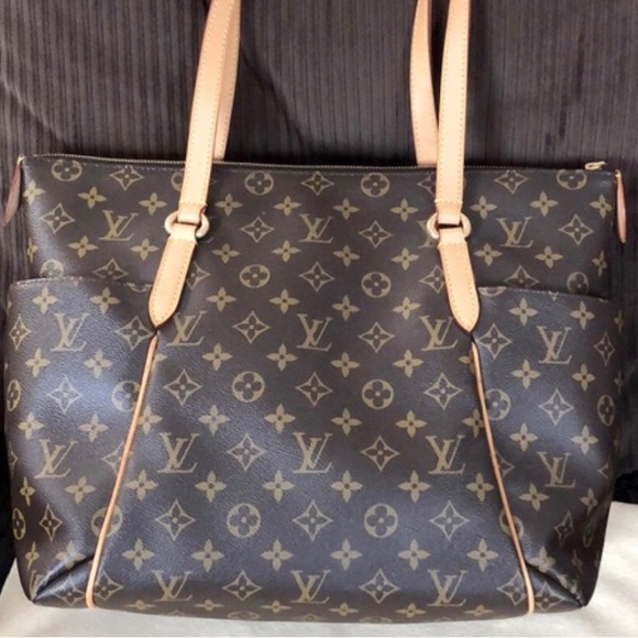 Louis Vuitton Tote Bag Totally Pm #123125L10B - Picture 2 of 6